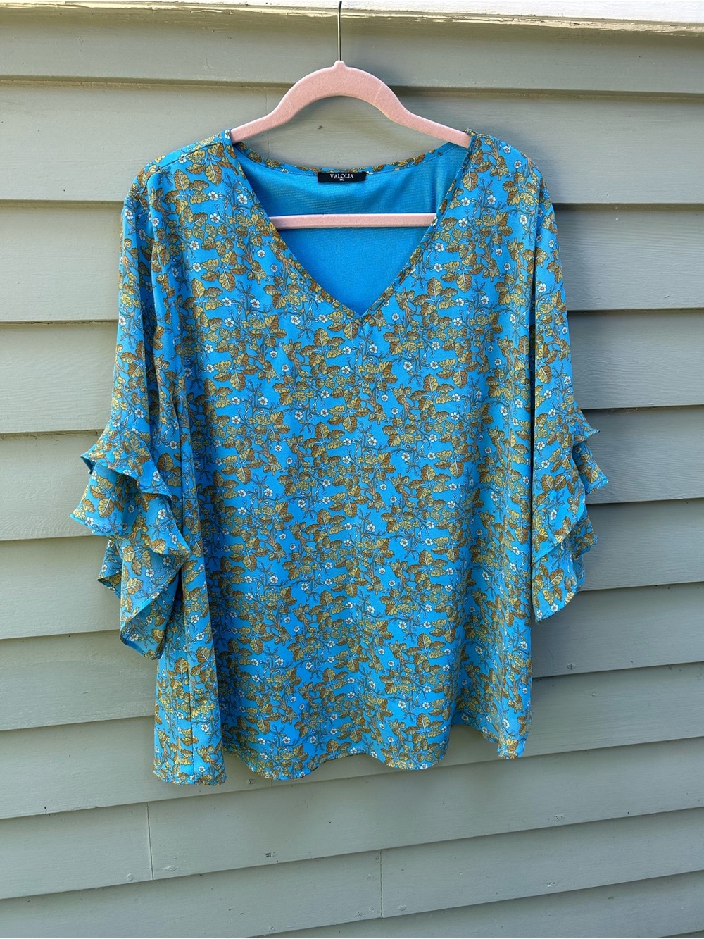 NWOT Valolia Turquoise Floral V-Neck Ruffle Sleeve Tunic